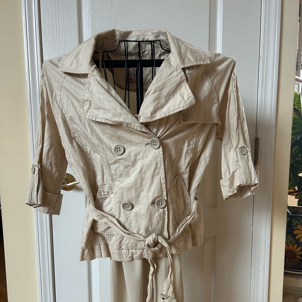 Gap Khaki Jacket 💛
